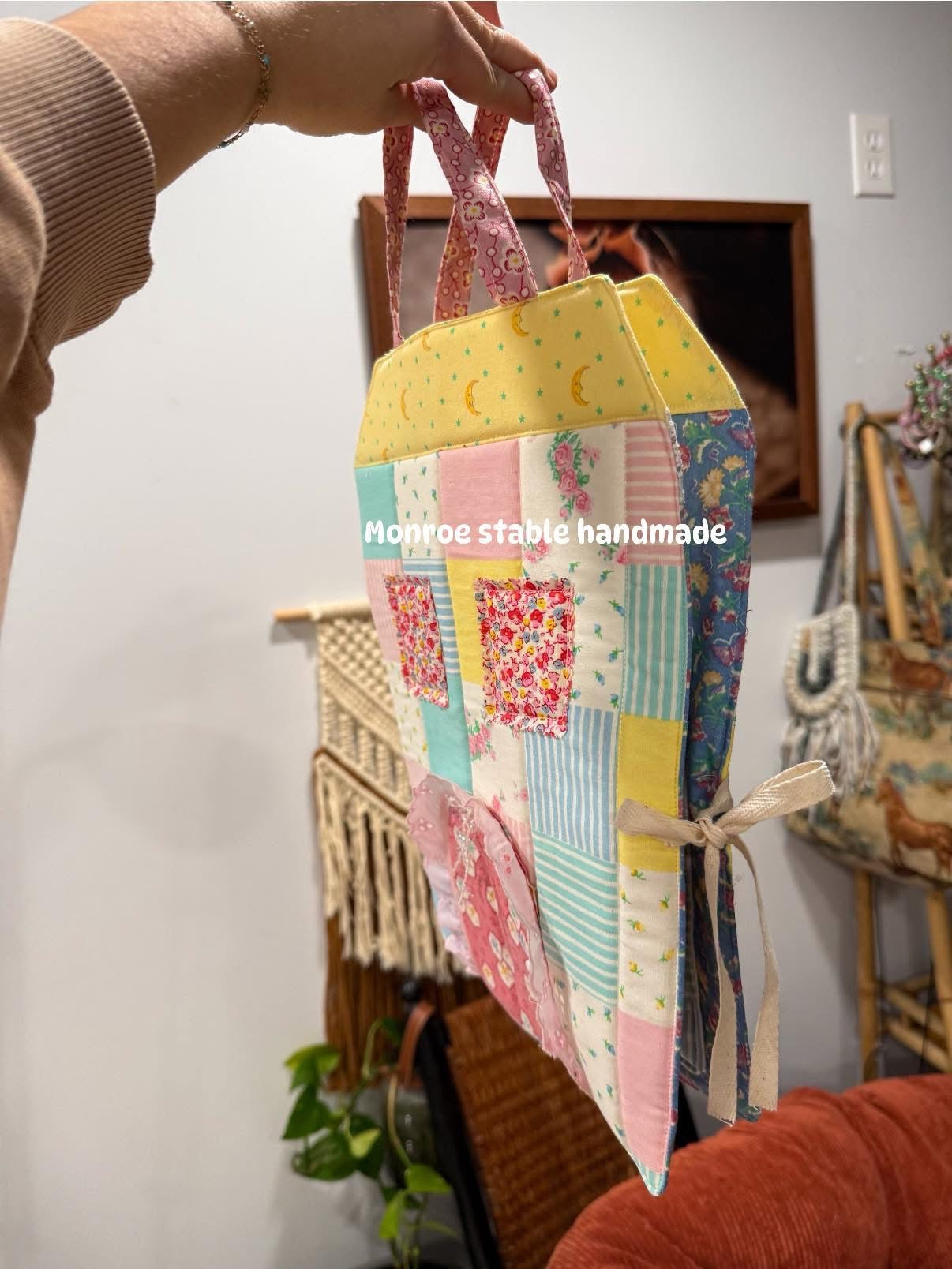 One of a kind RTS mice house medium size (couch will come with solid -not quilted)