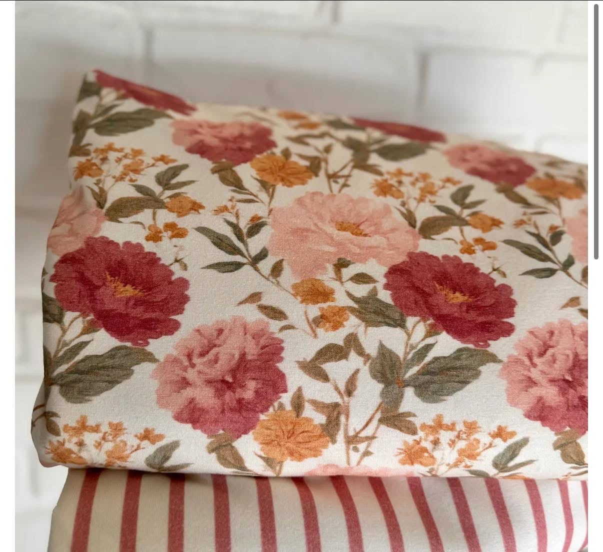 Prints if you want both add pattern mix please on add on tab