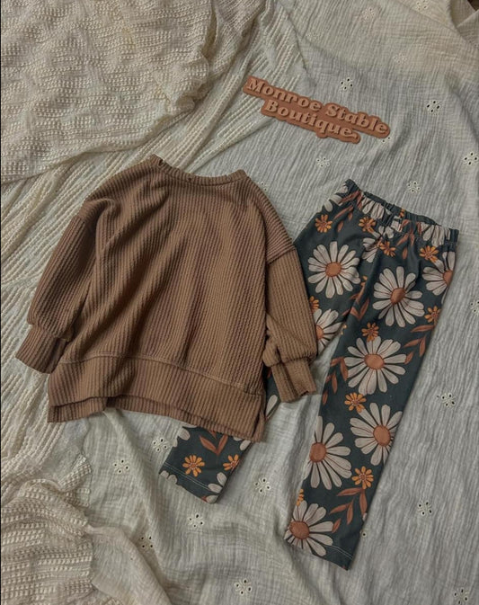 Over sized sweater with leggings