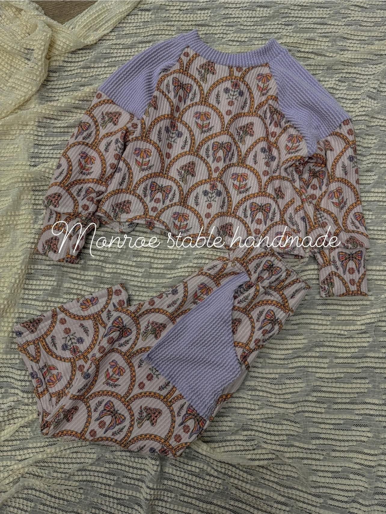 Knox long sleeve tee and aspen pocket pants ( picture shown is in urban rib fabric)